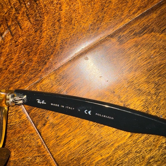 Ray Ban Polarized Sunglasses (women’s) *Cracked Lens - Picture 9 of 9